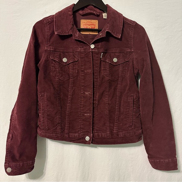 Levi’s Burgundy Corduroy Trucker Jacket Classic Women’s Size Small Preowned - Picture 1 of 12